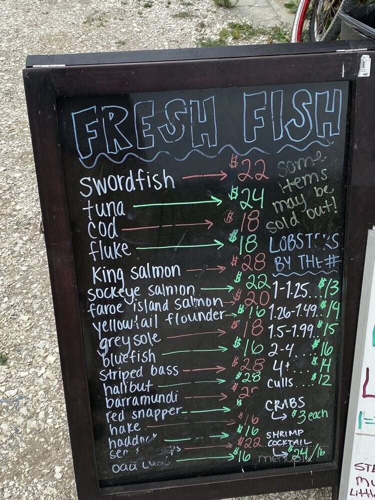 Menemsha Fish Market - Chilmark, MA