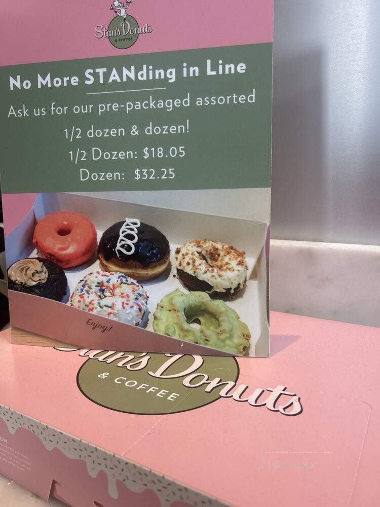 Stan's Donuts Damen - Chicago, IL