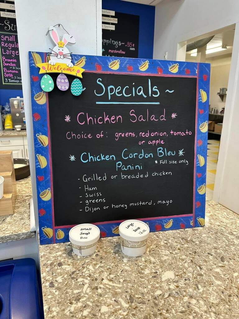Cape Cod Creamery - Dennis, MA menu_pic