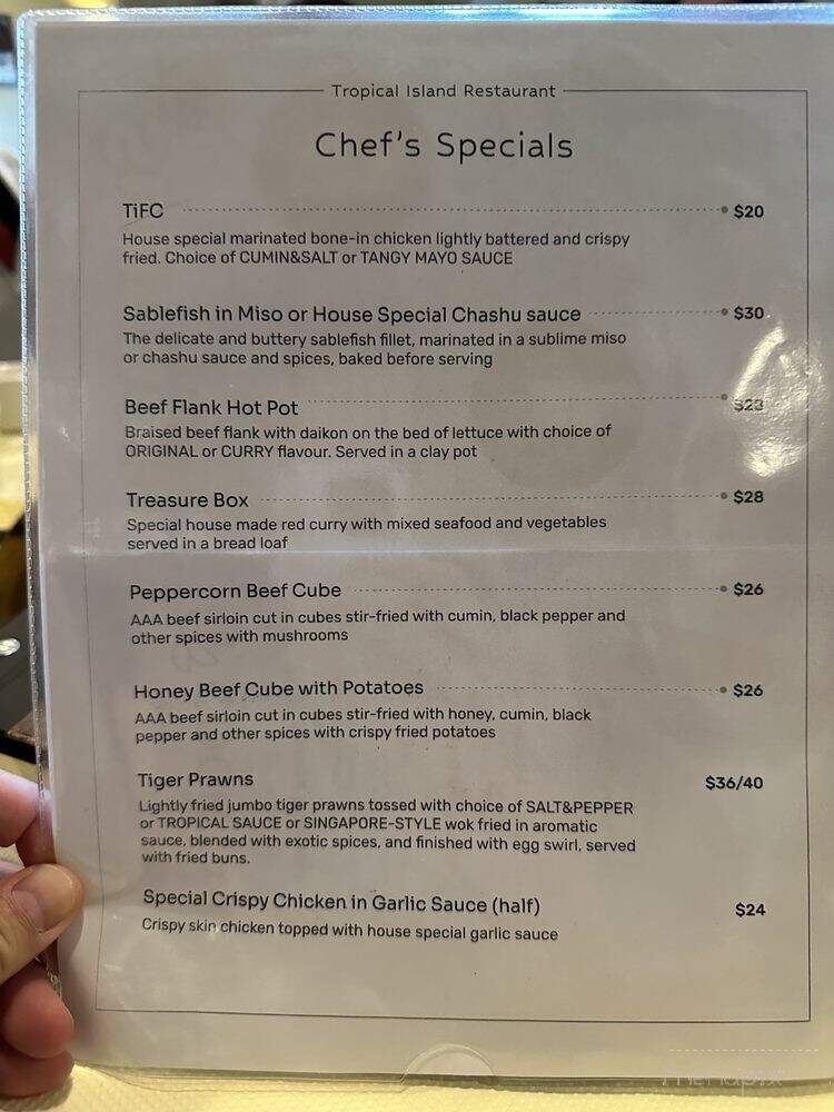 Tropical Island Restaurant - Saanich, BC