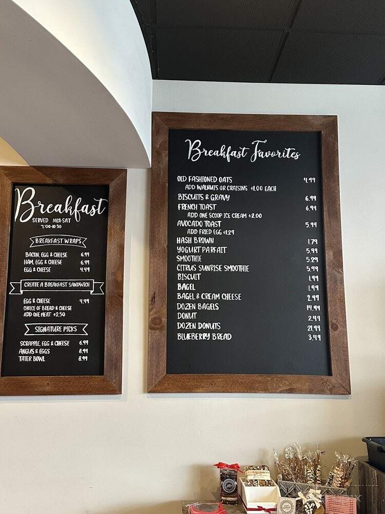 Tin Roof Cafe n' Sweets - Ephrata, PA menu_pic