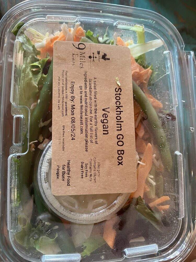 9 Miles East Farm - Saratoga Springs, NY menu_pic