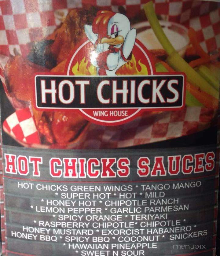 Hot Chicks Wing House - El Paso, TX