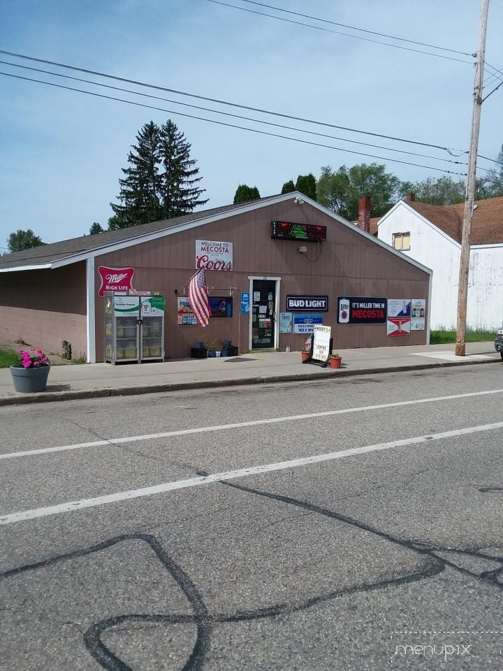 Woody's Grocery and More - Mecosta, MI