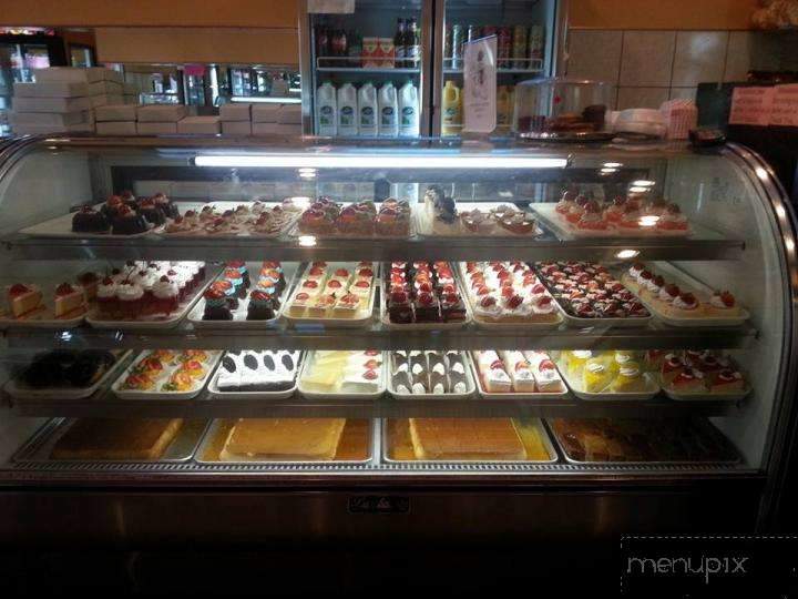 Lunas Bakery - Allentown, PA menu_pic