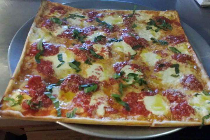 Amato's Pizzeria & Ristorante - Burlington, NJ menu_pic