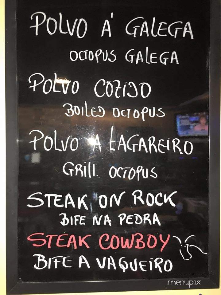 /380269401/Avenue-Bar-and-Grill-Naugatuck-CT - Naugatuck, CT