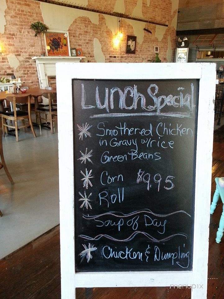 Vintage Cafe - Woodville, MS menu_pic