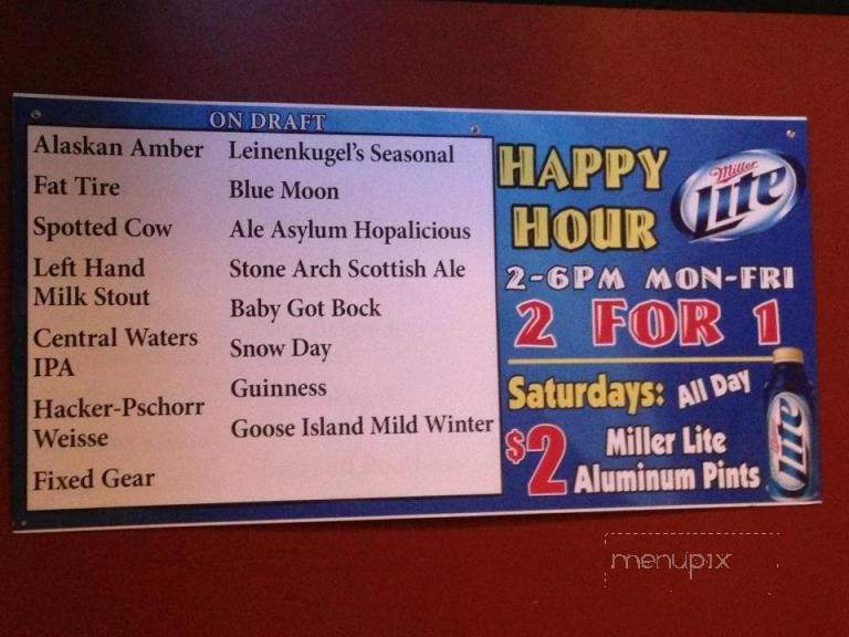 /250606373/Sidelines-Sports-Pub-and-Grill-Neenah-WI - Neenah, WI