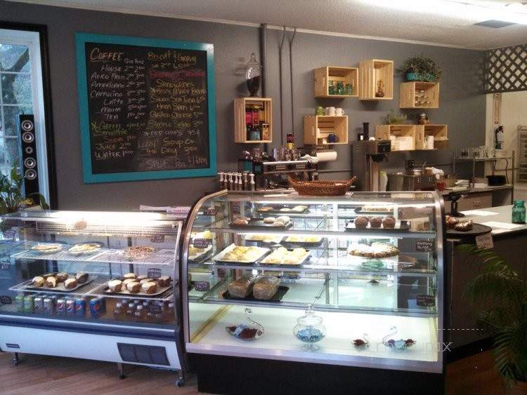 2 Swans Bakery - Coos Bay, OR menu_pic