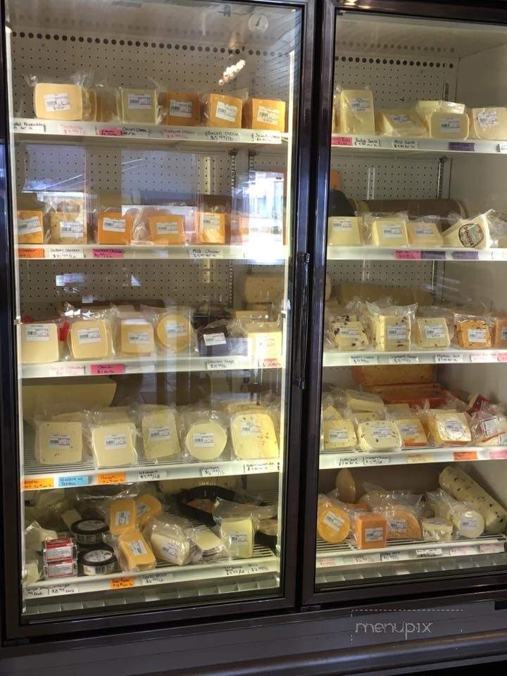 Log Cabin Deli & Cheese - Mauston, WI menu_pic