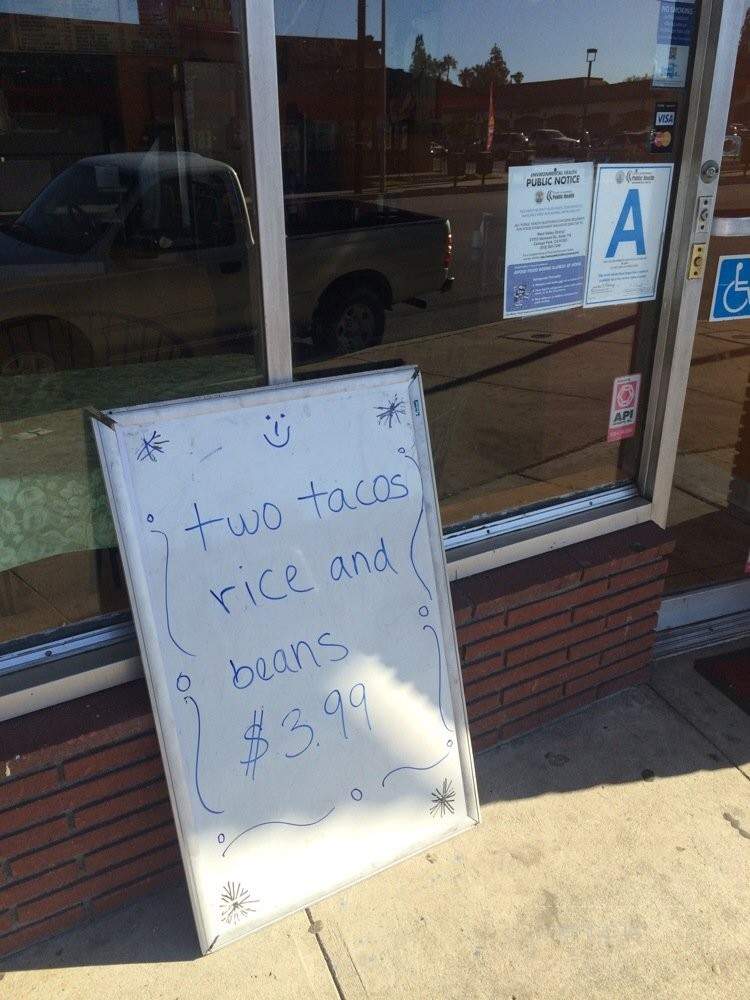 /250227415/Tacos-WOW-Winnetka-CA - Winnetka, CA