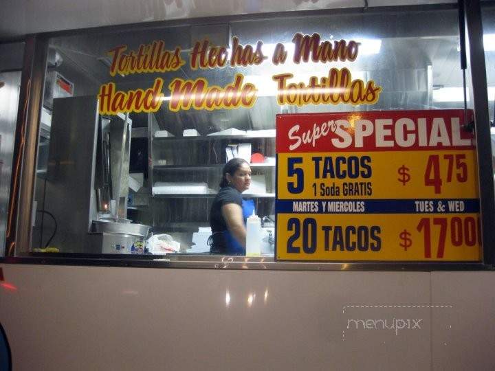 Birria Y Tacos El Pariente - Los Angeles, CA menu_pic