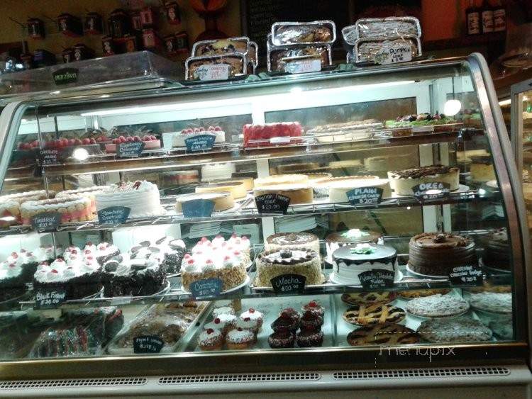 /250471770/Pasticceria-Amore-DItalia-Forest-Hills-NY - Forest Hills, NY