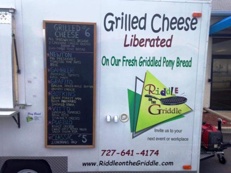 Reefin' It Food Truck - St. Petersburg, FL menu_pic