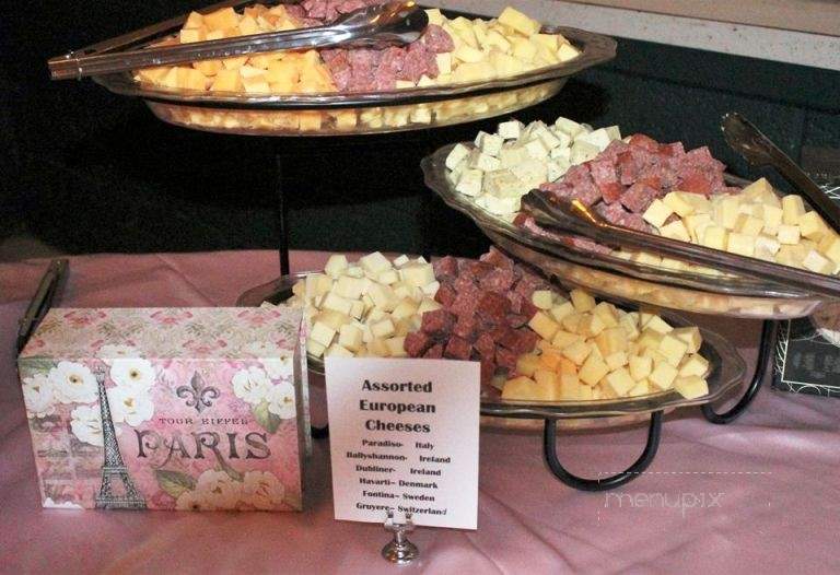 Swanton Sports Center - Swanton, OH menu_pic