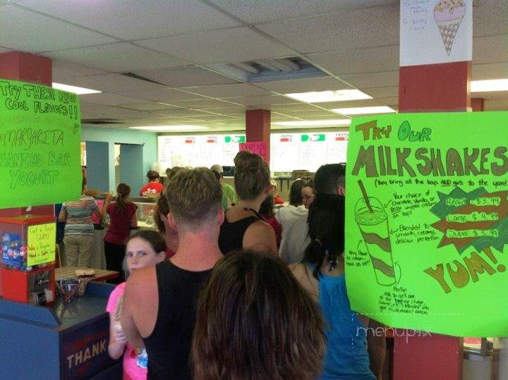 Bergs Famous Ice Cream - Conception Bay South, NL menu_pic