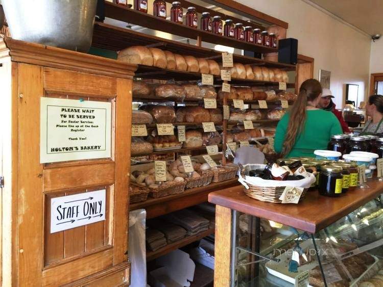 Holtom's Bakery - Erin, ON menu_pic