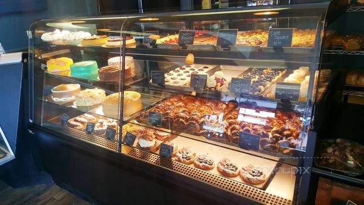 /8035610/Mountain-View-Bakery-and-Delicatessen-Port-Alberni-BC - Port Alberni, BC