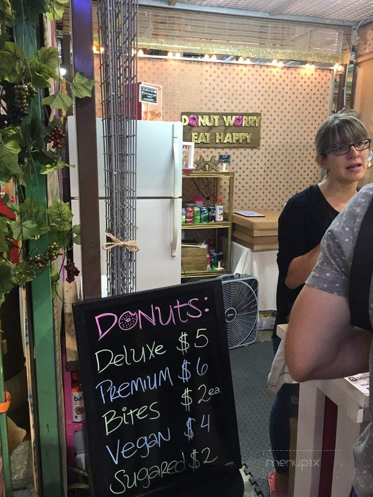 /30257292/Donut-Worry-Eat-Happy-Hollywood-FL - Hollywood, FL