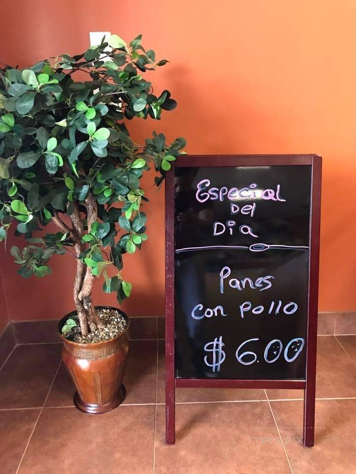 Buffet de Pupusas Salvadorean Kitchen - Houston, TX menu_pic