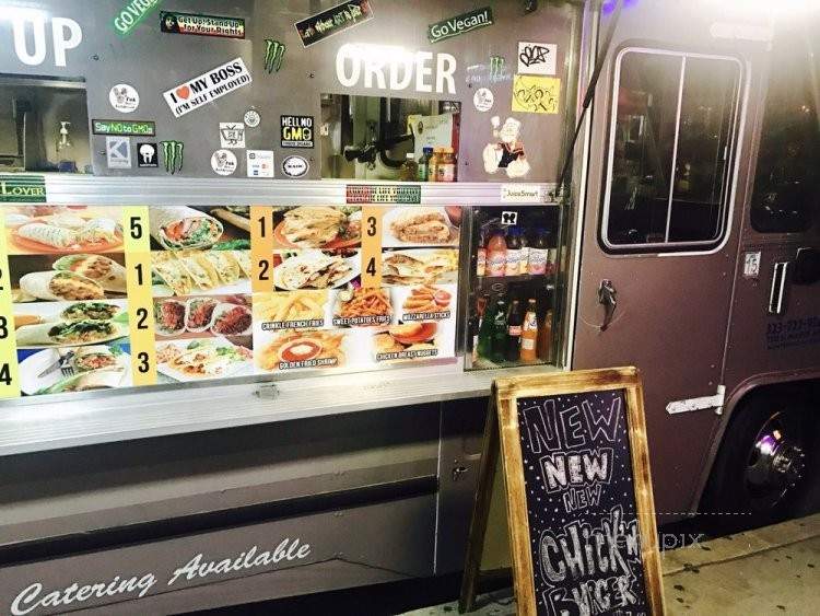 Straight Outta the Grill - Santa Monica, CA menu_pic