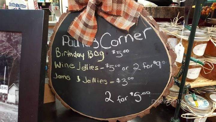 Boo's Bar & Eatery - Lincoln, ON menu_pic