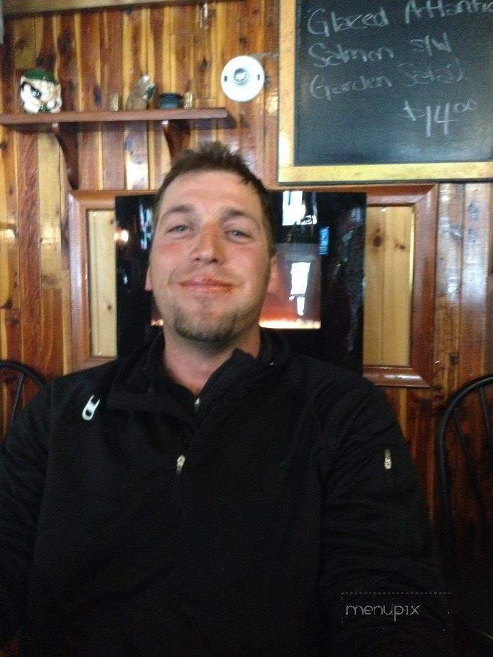 Carey's Irish Pub - Gravenhurst, ON menu_pic