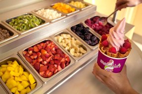 Menchies Frozen Yogurt photo