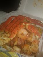 Wats Crackin Garlic Crabs photo
