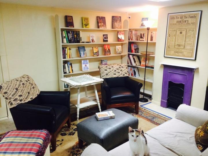 Horton's Books & Gifts photo, Carrollton GA Big Image
